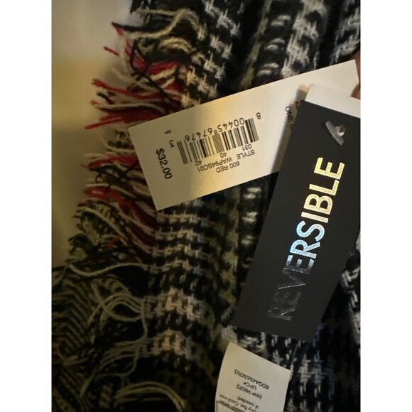 Apartment 9 Womens Reversible Blanket Scarf, Buffalo Plaid / Black and White NWT - Picture 3 of 3